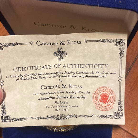 First Lady camrose land Kross Braclet - Picture 2 of 5